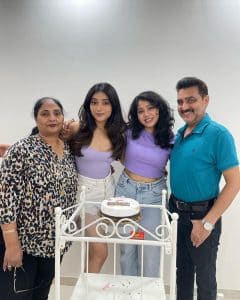 Paayal Jain With Her Family Image