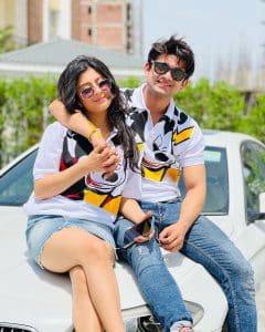 Abhishek Kumar With His Girlfriend Photo